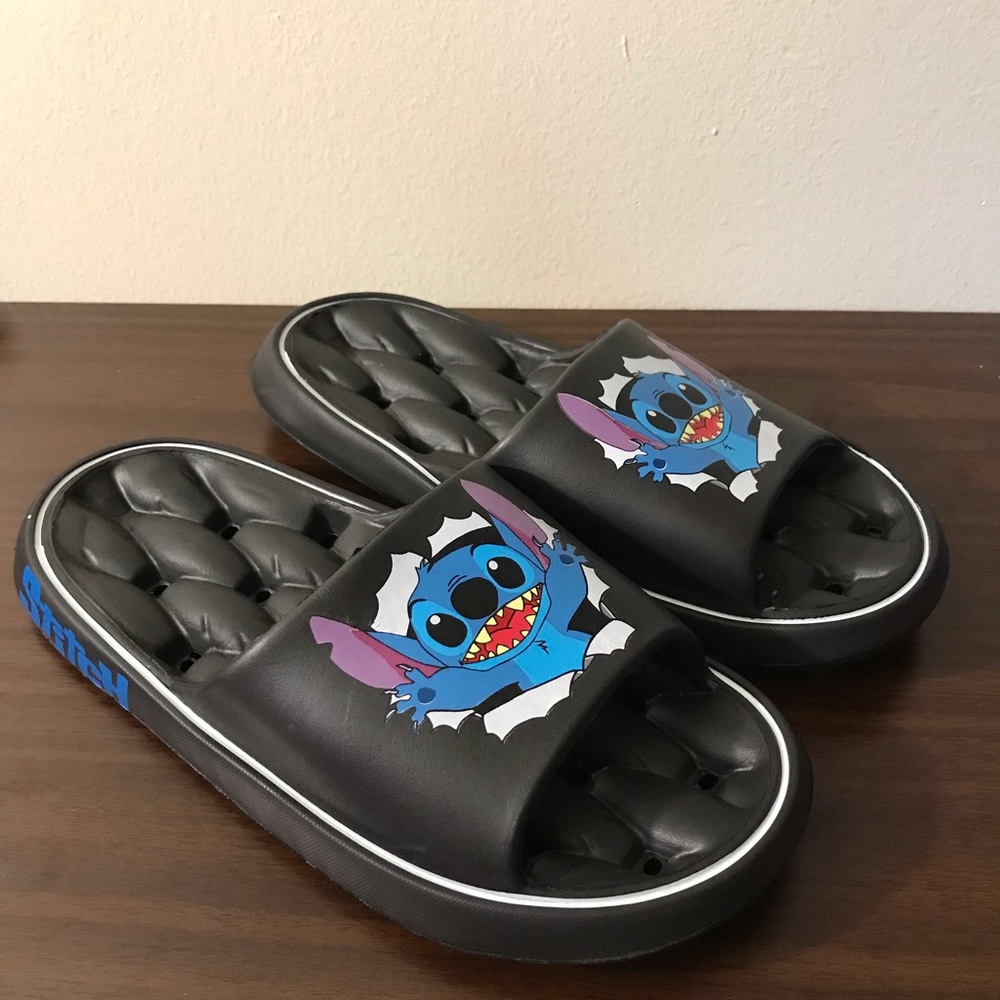 Breathable Stitch Sandals (42-43)